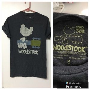 Woodstock tee
